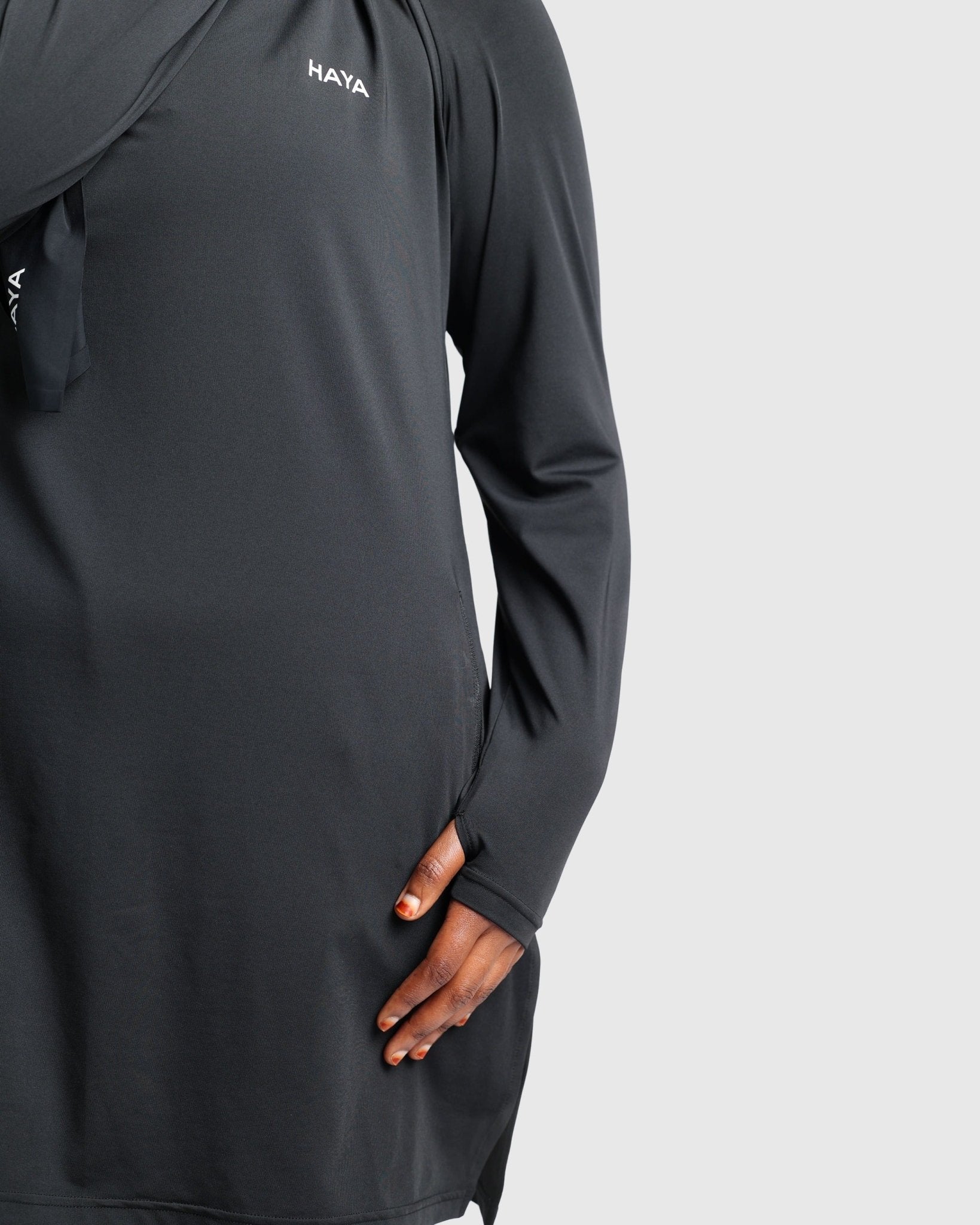 Essential Training Top - Black - HAYA