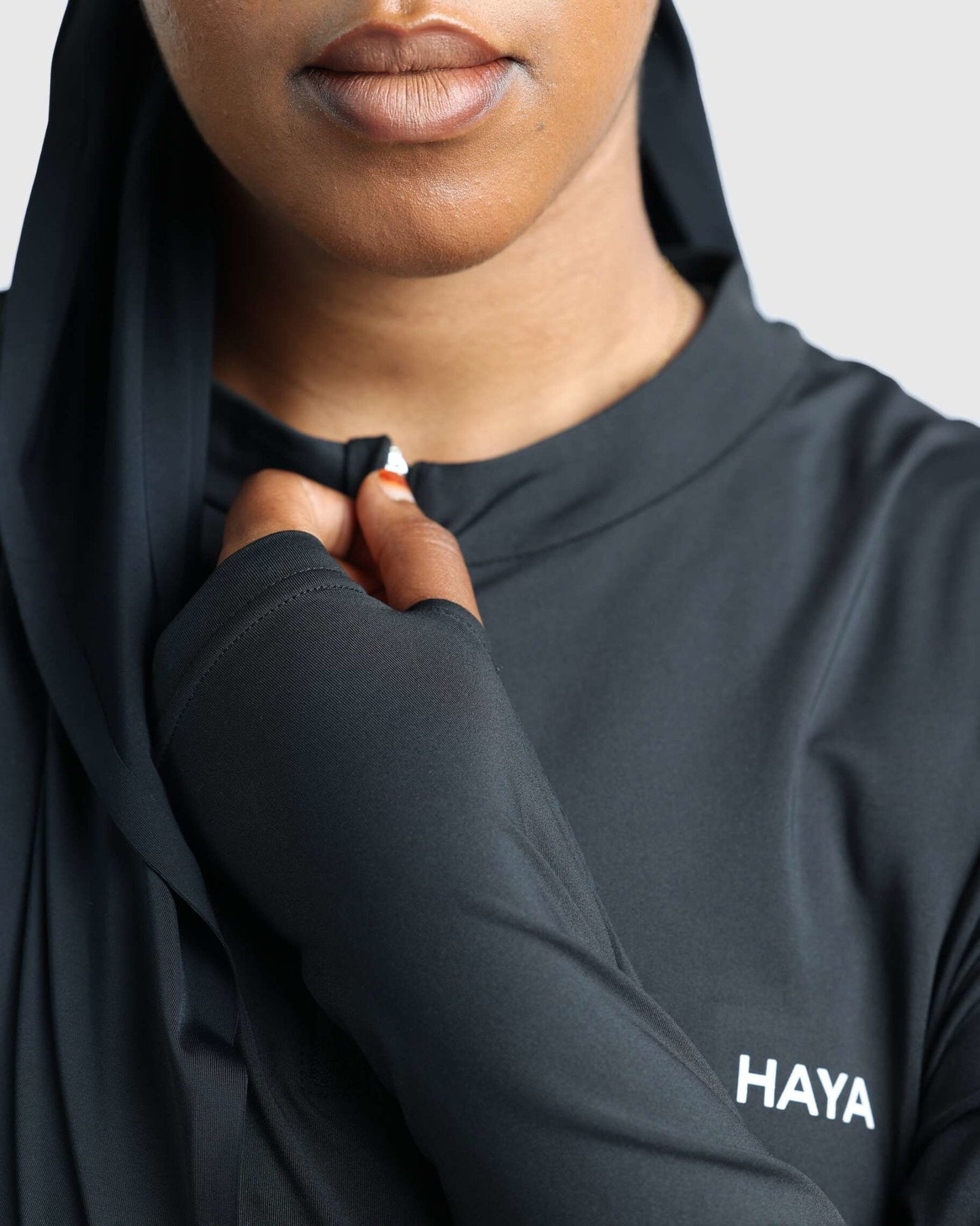 Essential Training Top - Black - HAYA