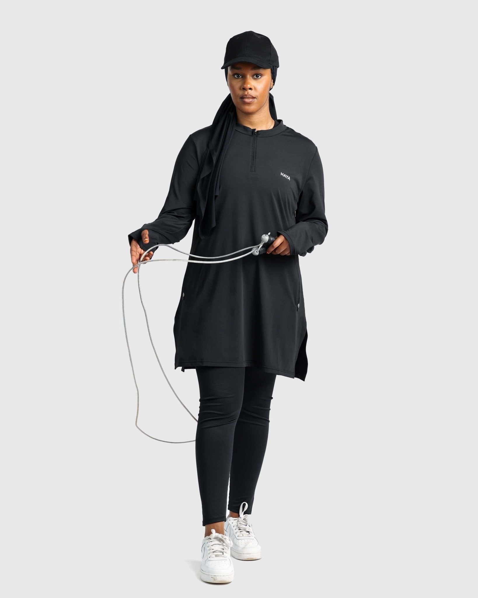 Essential Training Top - Black - HAYA